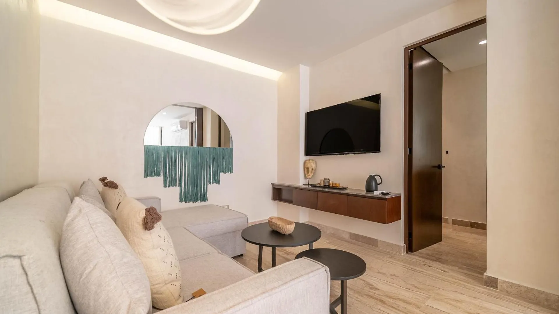 2Br Plunge Pool, Rooftop Pool, Gym, Kids Playroom Tulum 0*,  Meksika